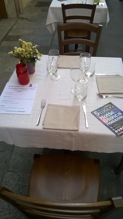 Locanda San Fiorenzo Fiorenzuola dʼArda المظهر الخارجي الصورة
