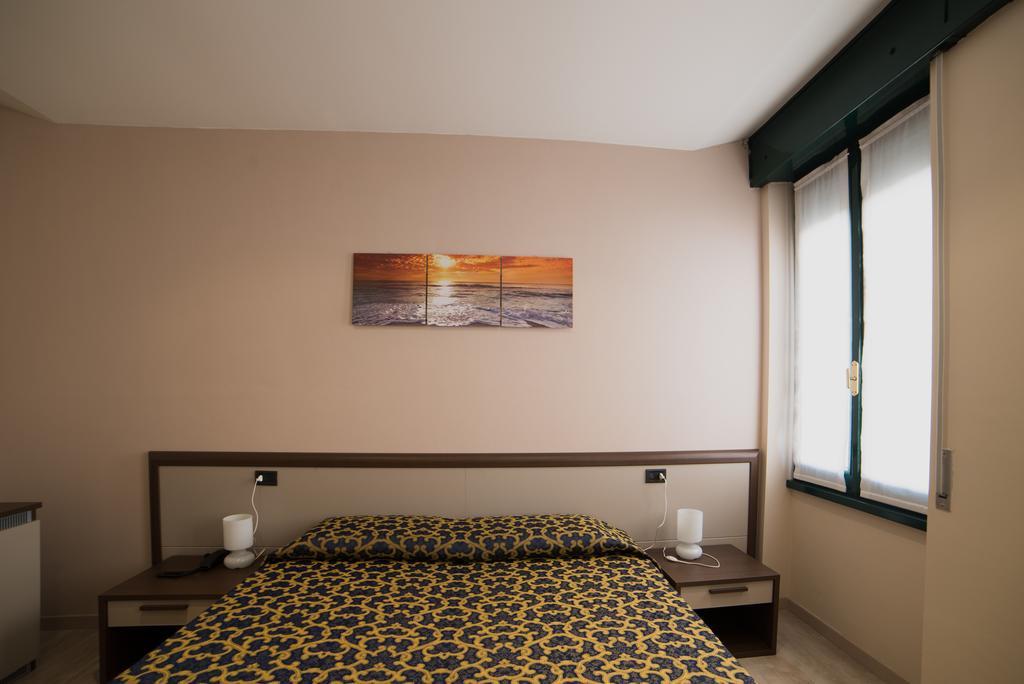 Locanda San Fiorenzo Fiorenzuola dʼArda الغرفة الصورة