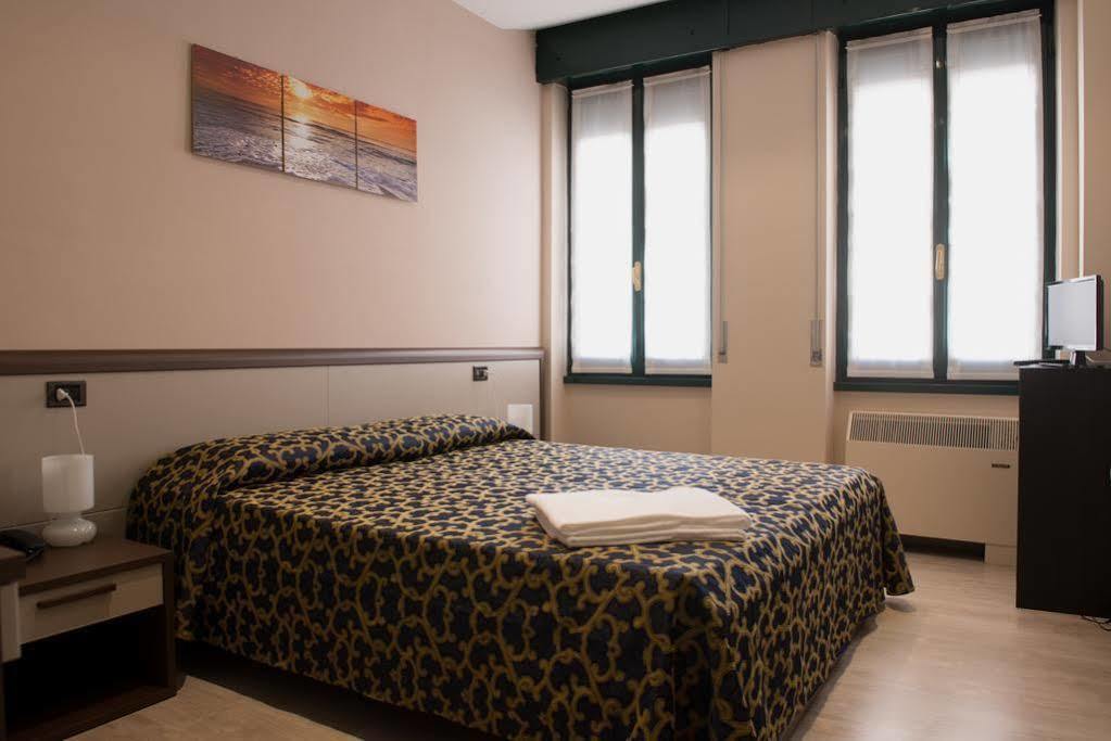 Locanda San Fiorenzo Fiorenzuola dʼArda المظهر الخارجي الصورة